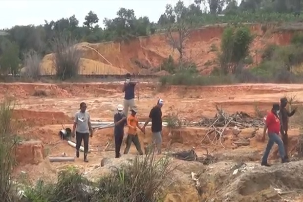 Tambang Pasir Ilegal...