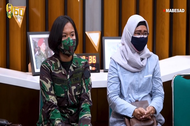 Perwira Cantik Alami...
