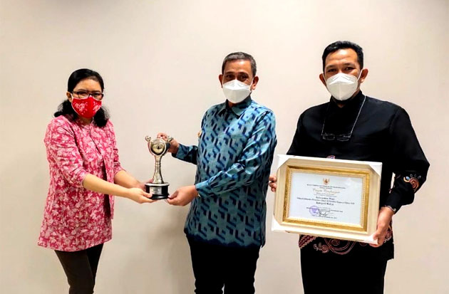 Kabupaten Wajo Raih...