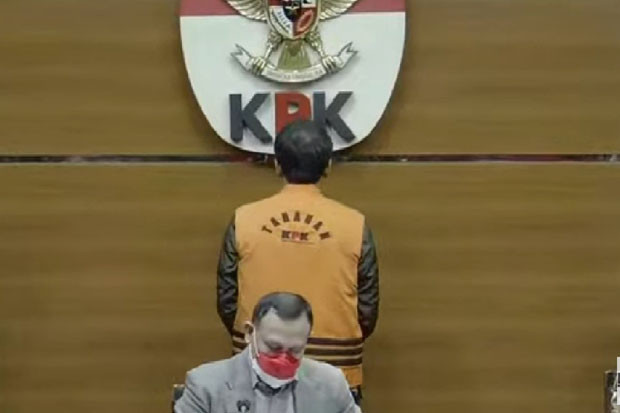Penampakan Azis Syamsuddin...