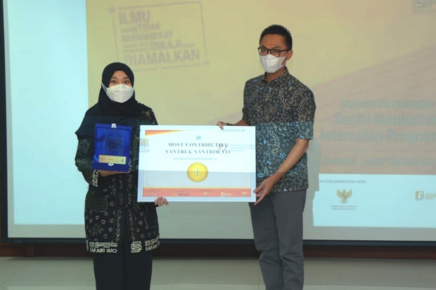 20 Santri Sukses Jalani...
