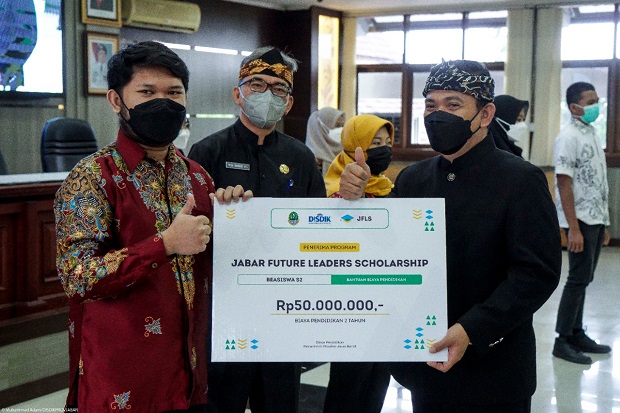 Libatkan 108 Universitas,...