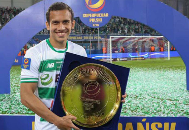 Pemain Sepak Bola Indonesia...
