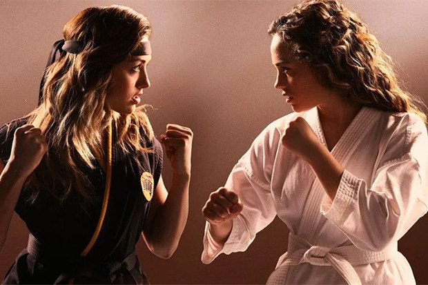 Serial Cobra Kai Musim...