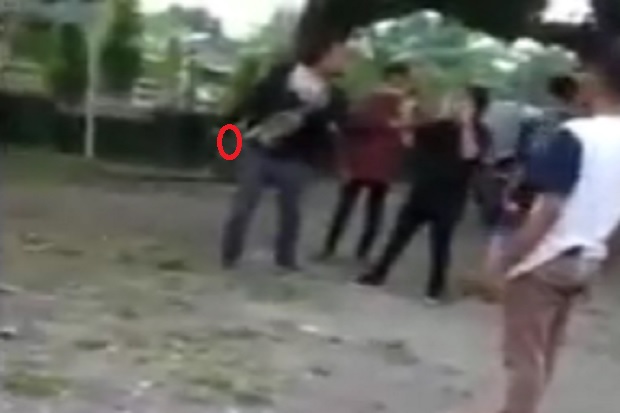 Tagih Utang Sambil Todong...