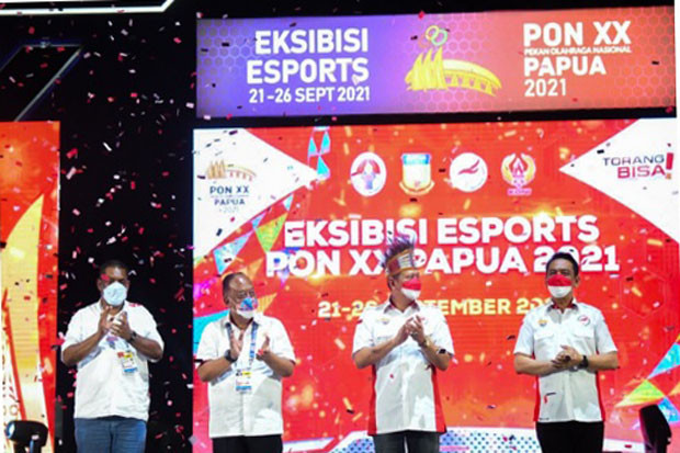 Tutup Eksibisi Esports...