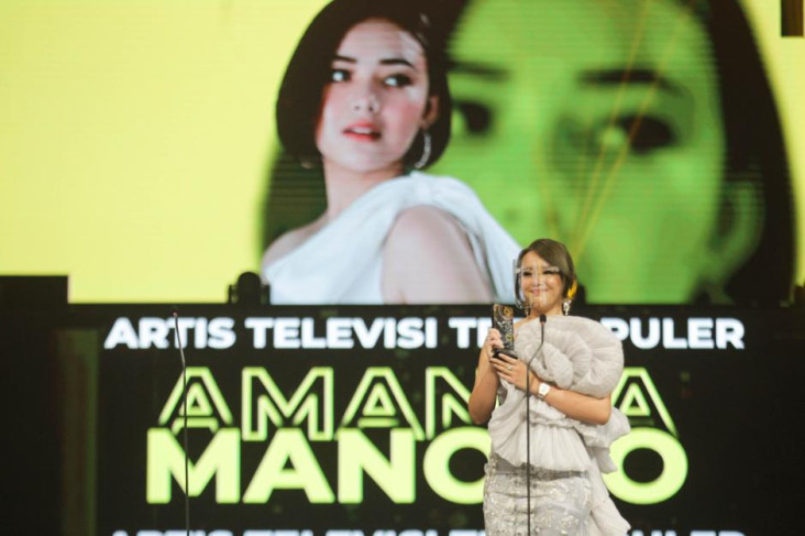 Amanda Manopo Lebih...