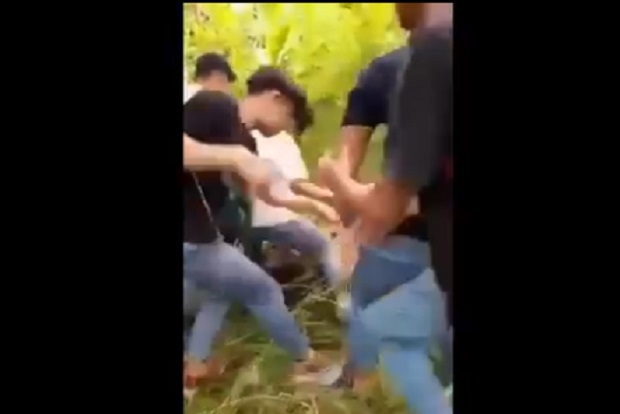 Viral, Pelajar Dikeroyok...