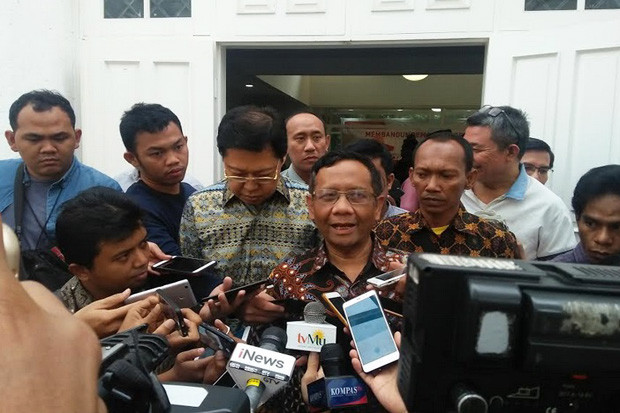 Mahfud MD: Kontroversi...