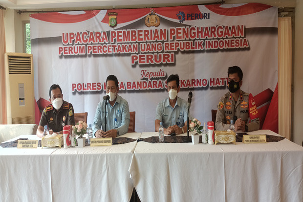Ungkap Pemalsuan Materai...