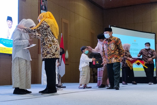 Baznas Jatim Jadi Orang...