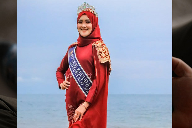 Hindun Hulopi, Putri...