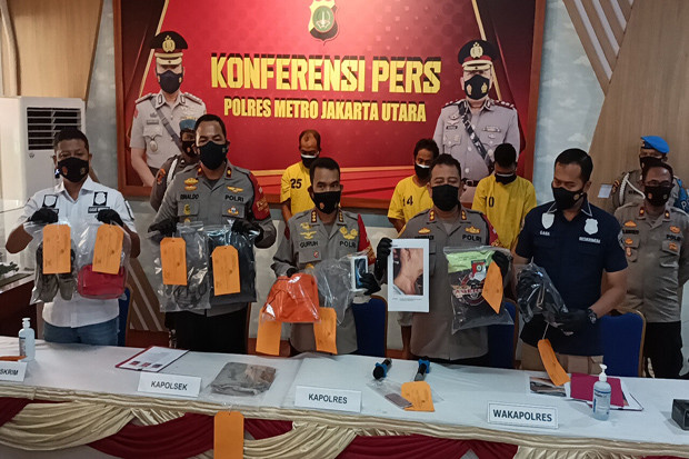 Polisi Gulung 3 Perampok...