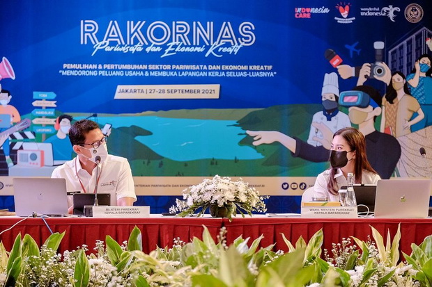 Bangkitkan Industri...