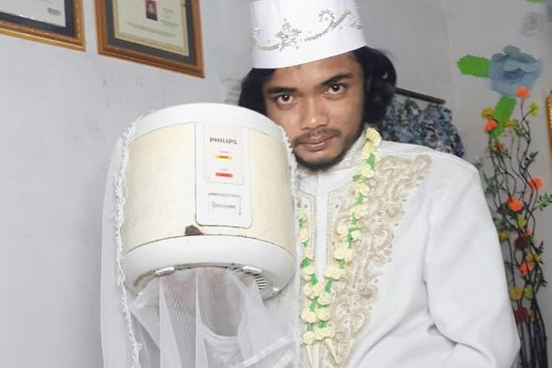 Dampak Kelamaan Menjomblo,...