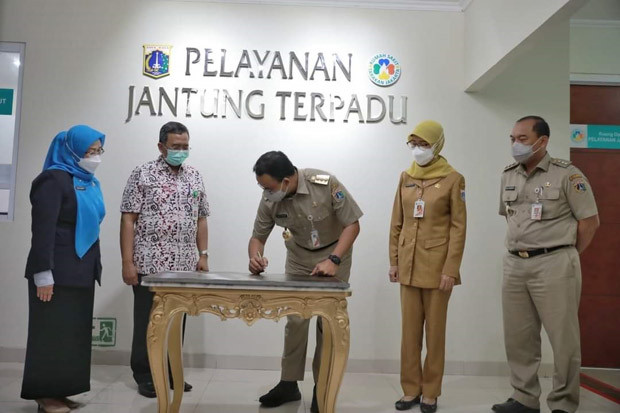 Anies Perkenalkan Pusat...