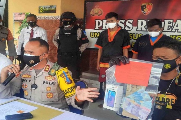 Maling Uang Rp 40 Juta...