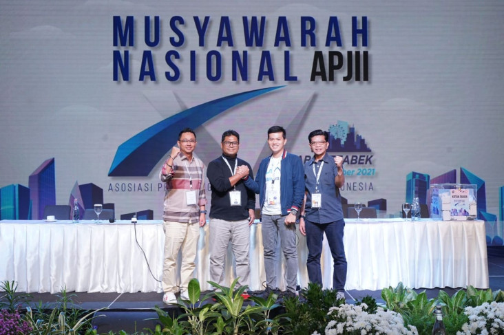 Jadi Ketua Umum APJII,...