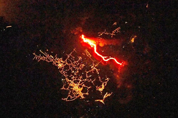 Spektakuler! Foto Luar...