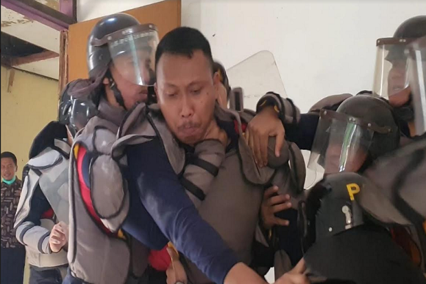 Antisipasi Kerusuhan,...