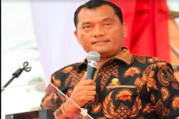Gaji Tenaga Ahli Dibayar...