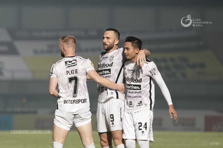 Liga 1 Bali United vs...