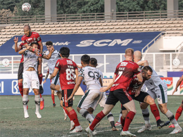 Hasil Bali United vs...