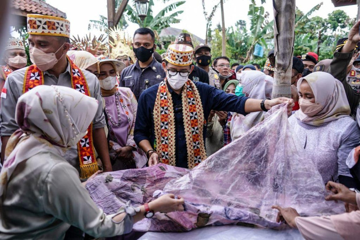 Sandiaga Uno Pesan 600...