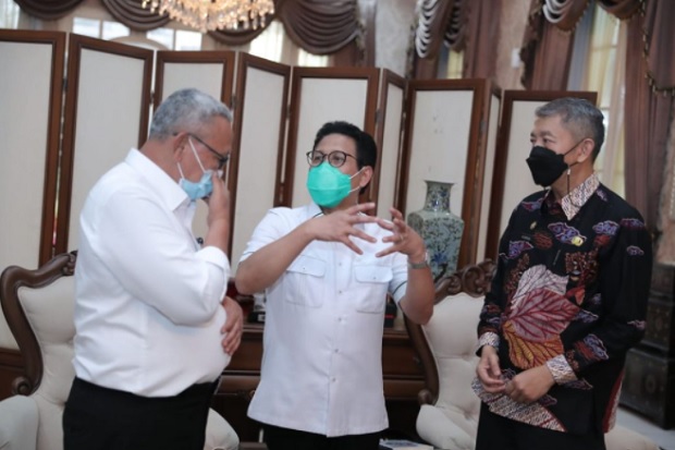 Tuntaskan Data Desa,...