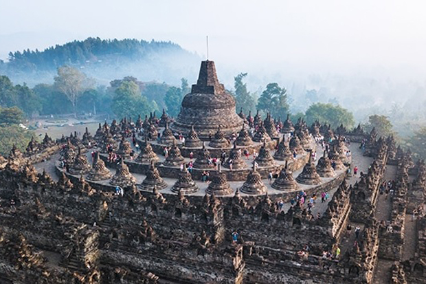 5 Misteri Candi Borobudur...