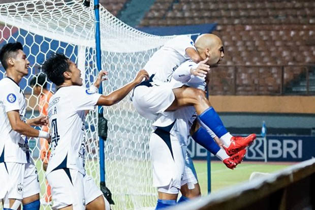 Hasil Liga 1 2021/2022:...