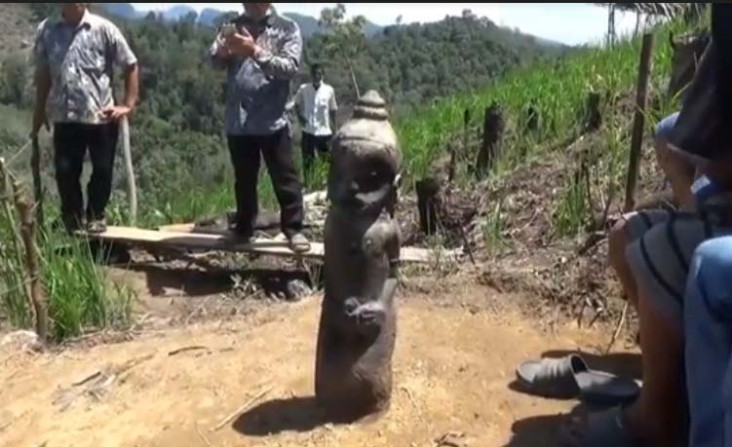 Arca Kuno Berbentuk...