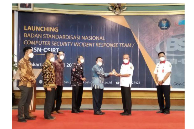 Tangkal Serangan Siber,...