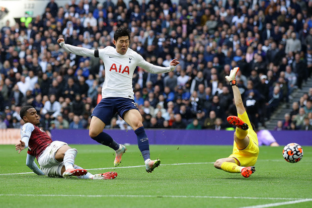 Tottenham Akhiri Mimpi...