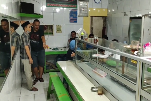 Warteg di Kalimalang...