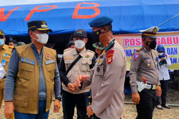 Bupati Luwu Tinjau Posko...