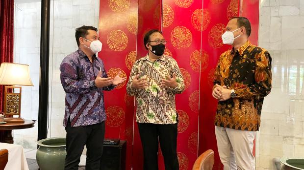 Bisnis Layanan Manajemen...