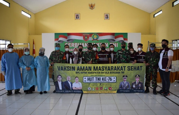 Maknai HUT ke-76 TNI,...