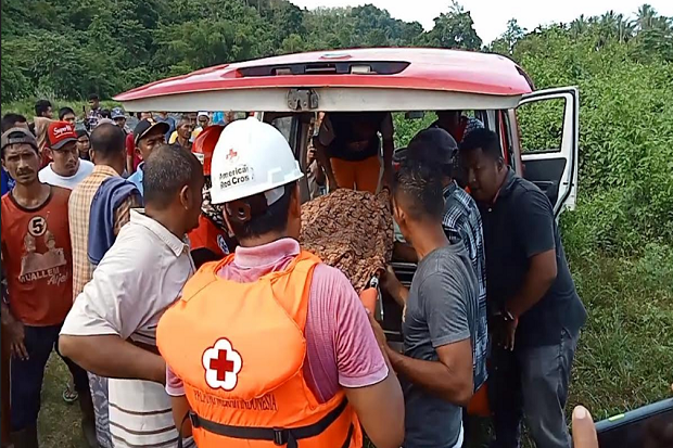 Hendak Ikut Pesta Pernikahan...