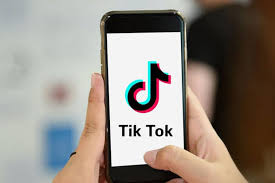 Kabur dan Sembunyi di...