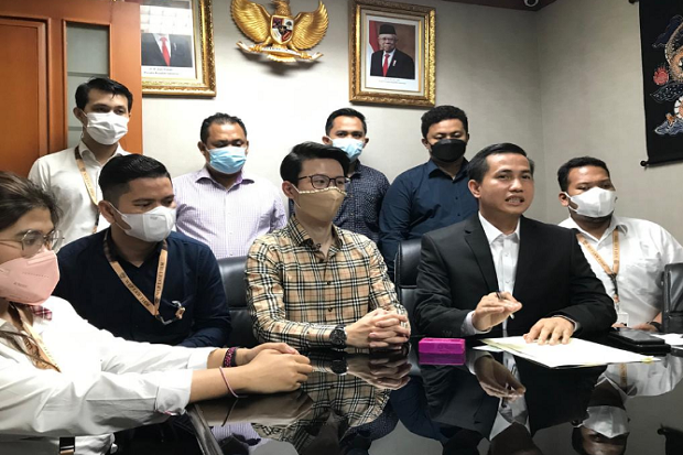 Lakukan Pidana Kekerasan,...