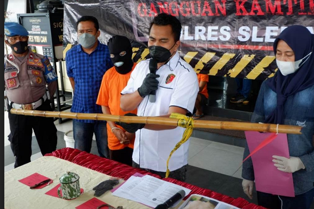 Sadis! Pasutri Tega...