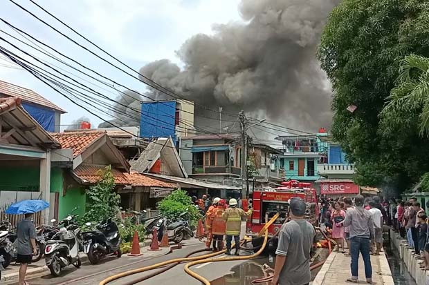 10 Rumah di Kawasan...