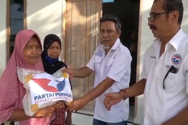 HUT Ke-7, Warga Baubau...