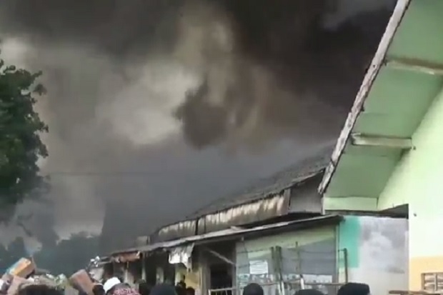Pasar Nguling Pasuruan...