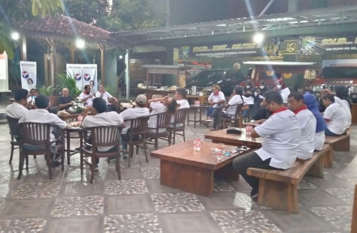 Peringati HUT ke-7,...