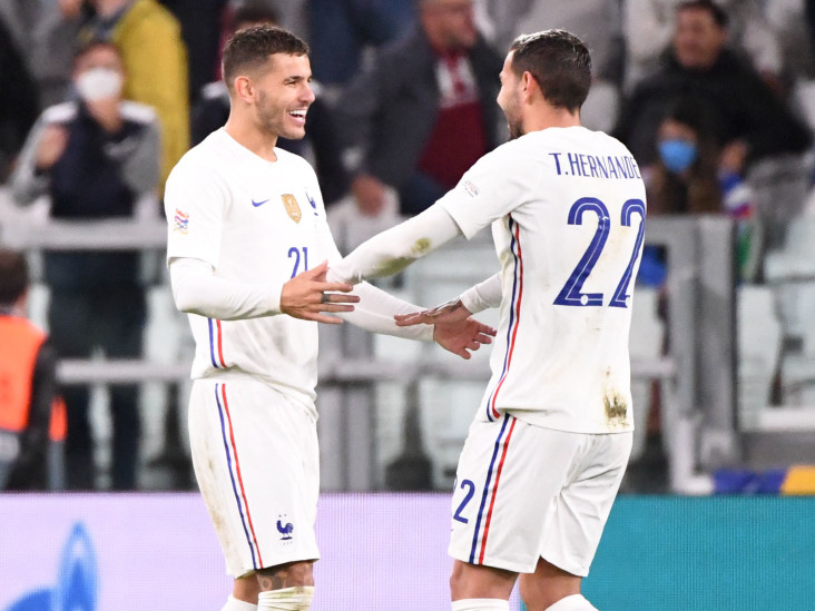 Theo Hernandez Bangga...