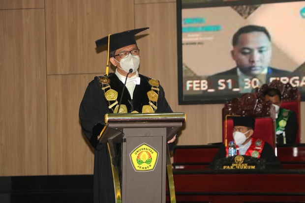 Rektor Dorong Lulusan...