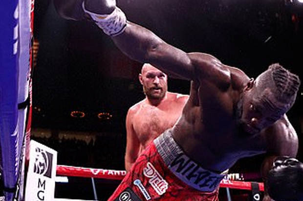 Tyson Fury Menang KO...