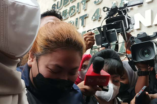 Sepekan Tertunda, Olivia...